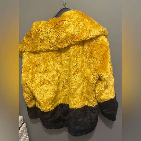 French Connection Faux Fur Coat Size M - Picture 2 of 4